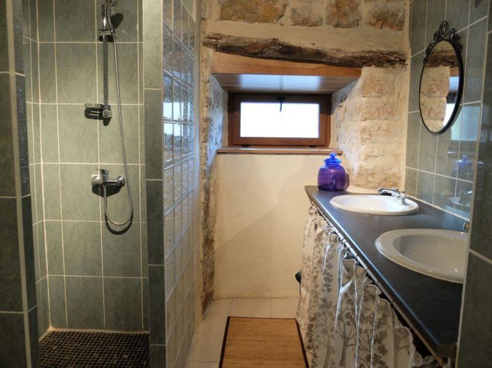 Image No.18-4 Bed House for sale