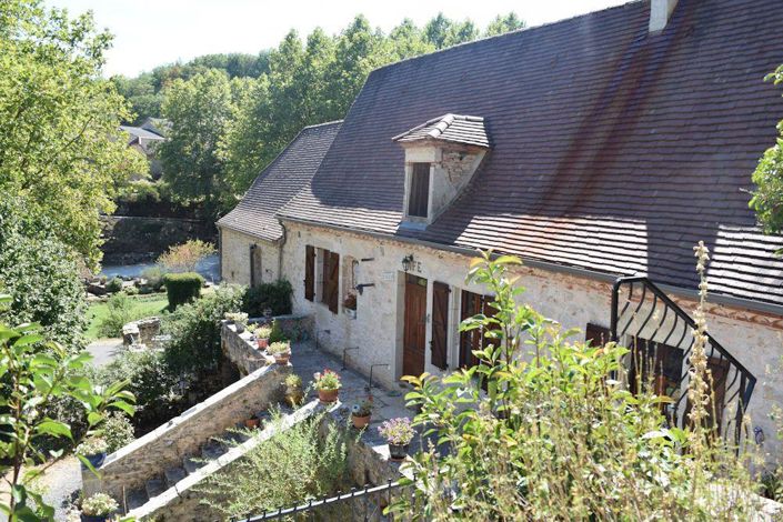 Image No.2-4 Bed House for sale