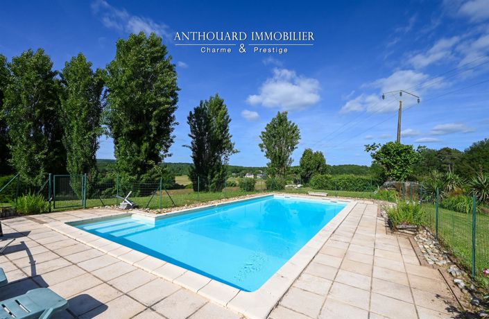 Image No.2-6 Bed House for sale