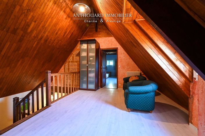 Image No.22-6 Bed House for sale