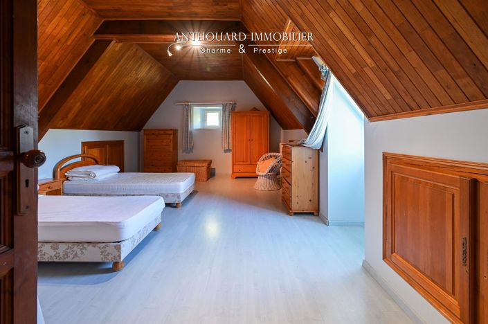 Image No.23-6 Bed House for sale