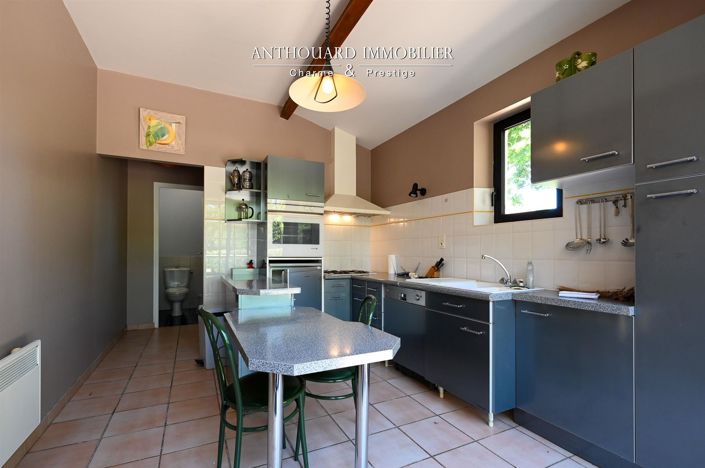 Image No.29-6 Bed House for sale