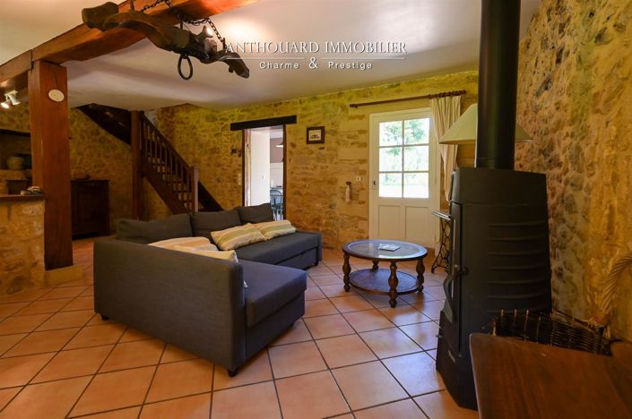 Image No.34-6 Bed House for sale