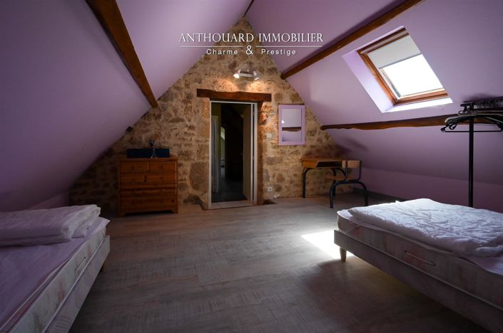 Image No.43-6 Bed House for sale