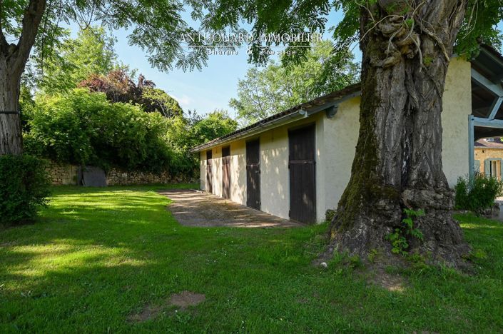 Image No.9-6 Bed House for sale