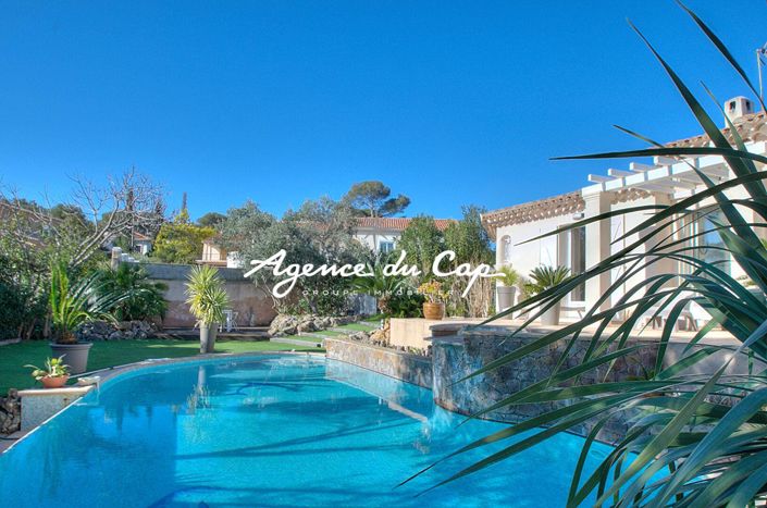 Image No.10-4 Bed House for sale