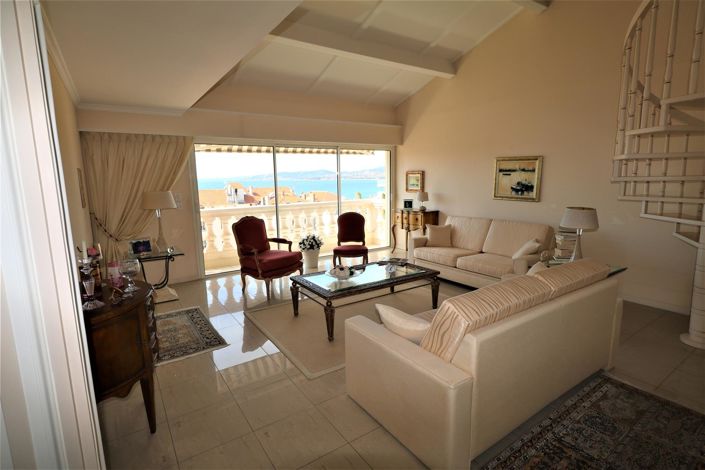 Image No.1-3 Bed Apartment for sale