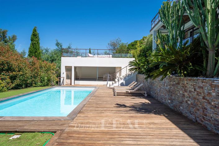 Image No.16-5 Bed House for sale