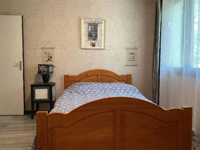 Image No.9-3 Bed House for sale