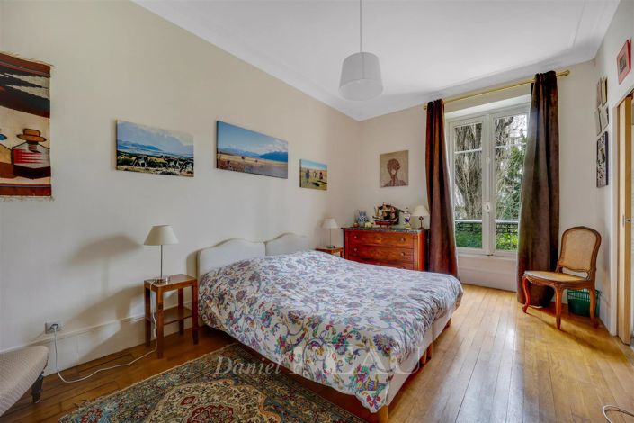 Image No.14-6 Bed Apartment for sale