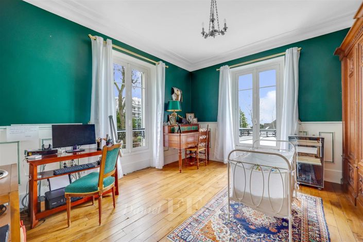 Image No.9-6 Bed Apartment for sale