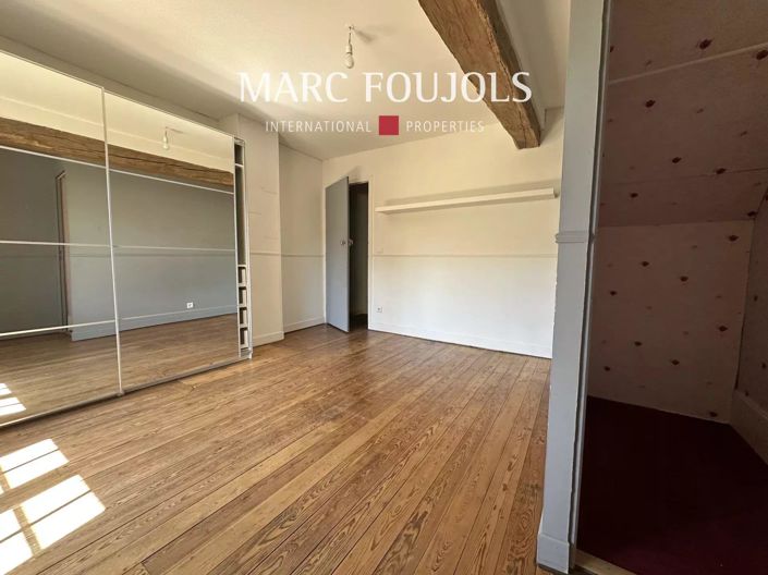 Image No.10-3 Bed House for sale