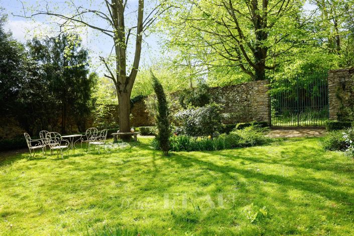 Image No.5-7 Bed House for sale