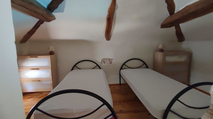 Image No.12-7 Bed House for sale