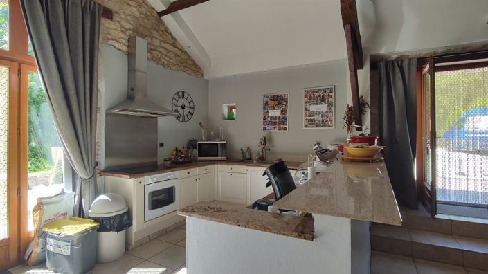 Image No.19-7 Bed House for sale