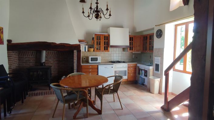 Image No.9-7 Bed House for sale