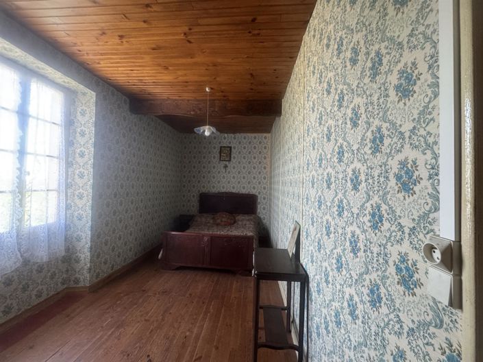 Image No.12-4 Bed House for sale