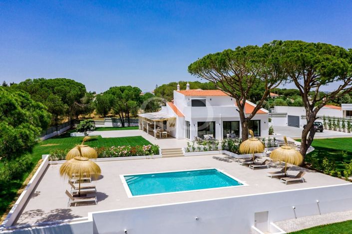 Image No.17-3 Bed House for sale