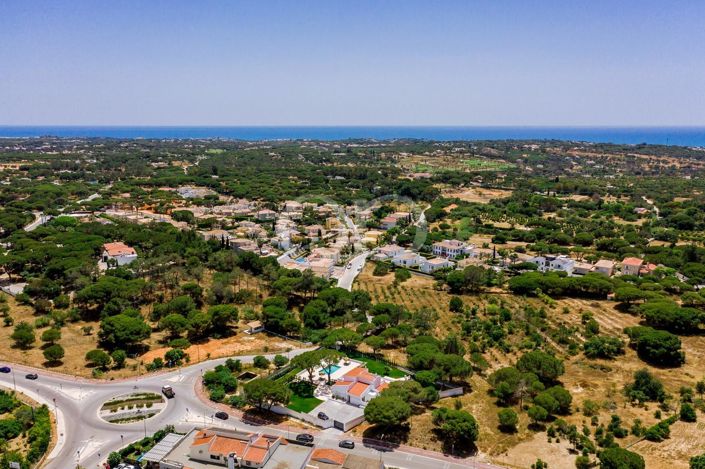 Image No.19-3 Bed House for sale