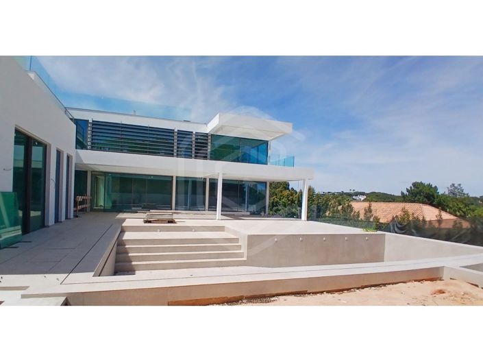 Image No.13-4 Bed House for sale