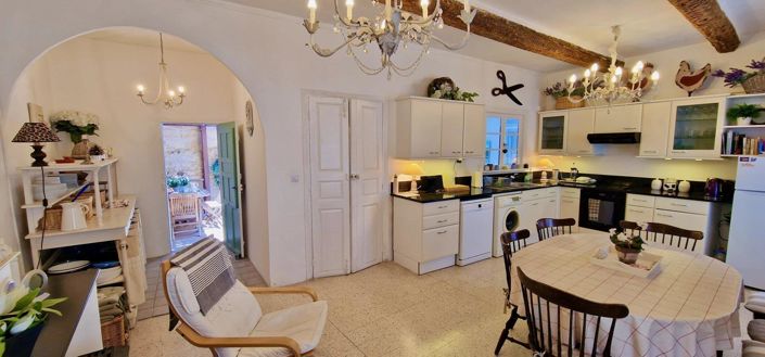 Image No.1-4 Bed House for sale