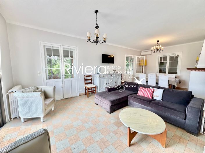 Image No.10-3 Bed House for sale