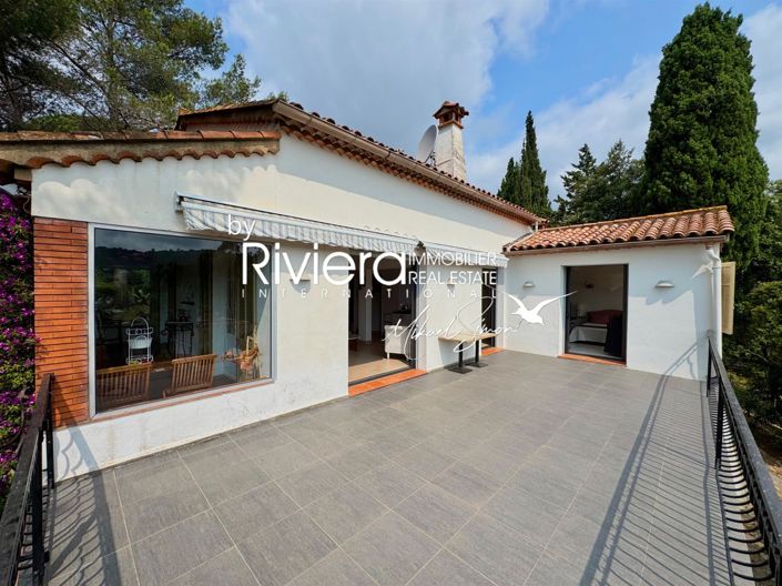 Image No.17-3 Bed House for sale