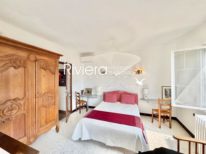 Image No.20-3 Bed House for sale