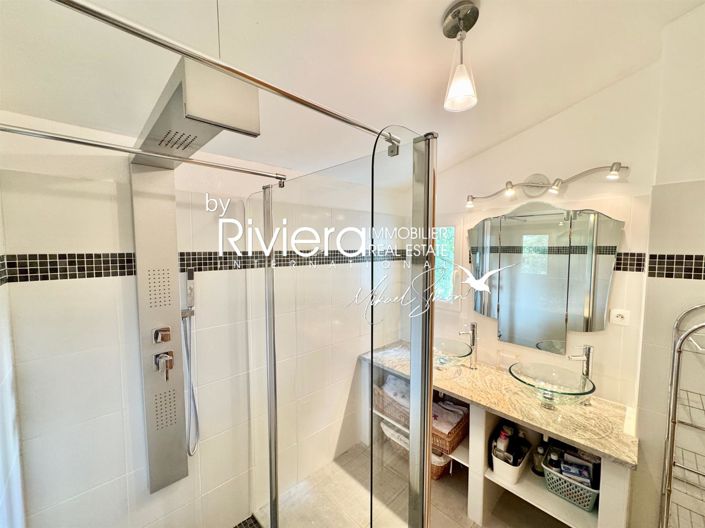 Image No.21-3 Bed House for sale