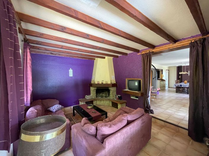 Image No.10-4 Bed House for sale