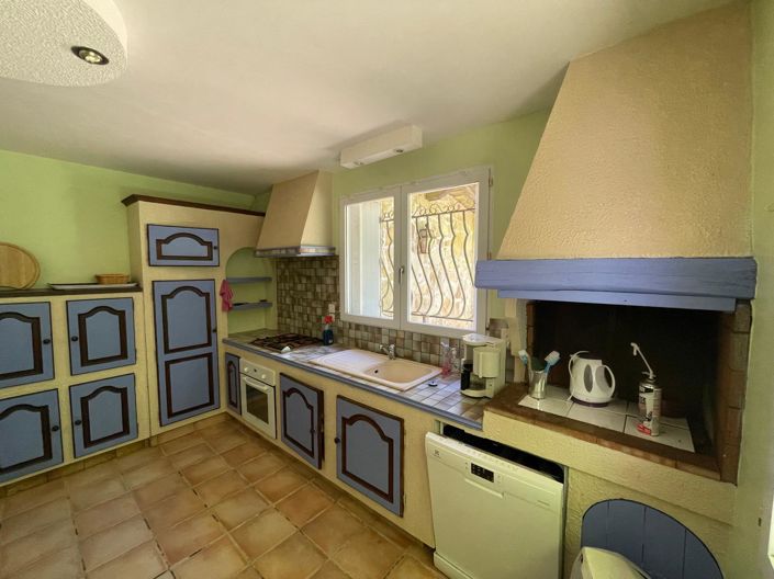 Image No.12-4 Bed House for sale