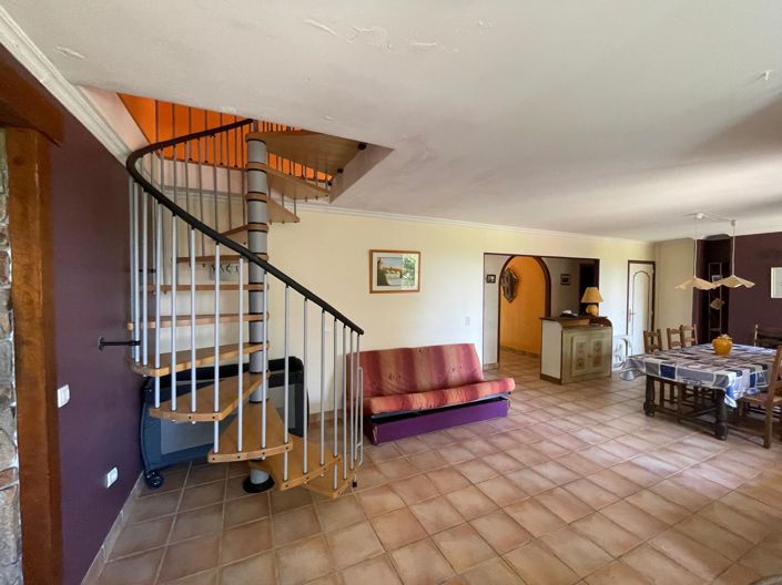 Image No.18-4 Bed House for sale