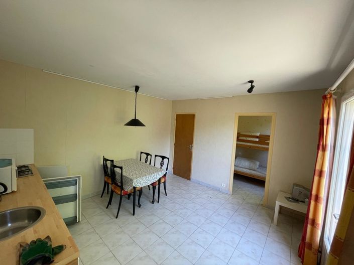 Image No.28-4 Bed House for sale