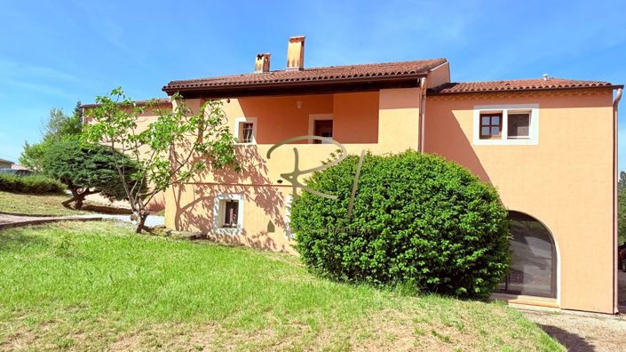 Image No.1-6 Bed House for sale