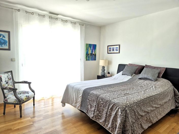 Image No.11-4 Bed House for sale