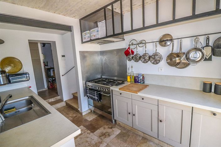 Image No.15-3 Bed House for sale