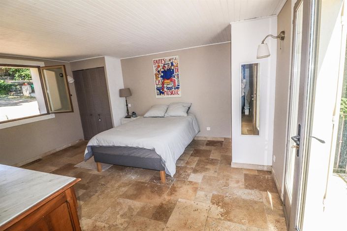 Image No.32-3 Bed House for sale