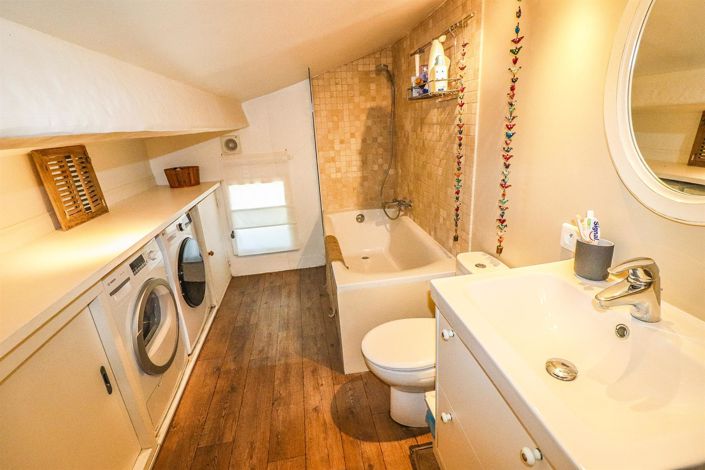 Image No.37-3 Bed House for sale