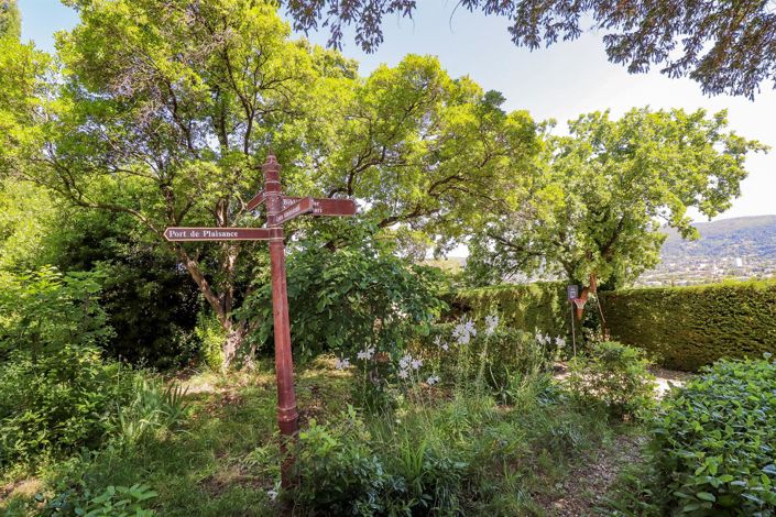 Image No.44-3 Bed House for sale