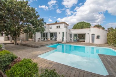 Maison de 5 chambres à vendre à Balaruc-le-Vieux