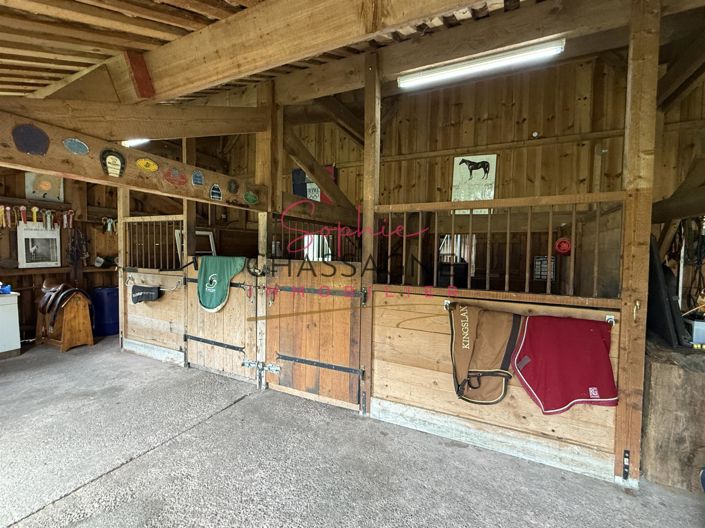 Image No.19-5 Bed House for sale