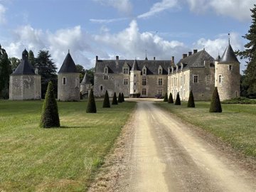 1 - Saumur, House