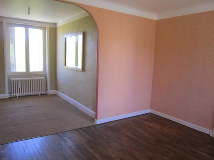 Image No.11-3 Bed House for sale