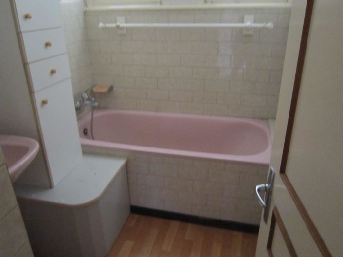 Image No.17-3 Bed House for sale