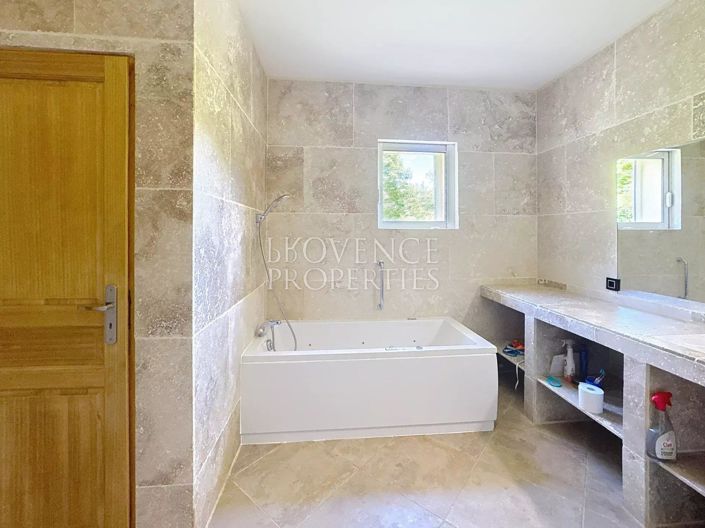 Image No.18-Maison de 10 chambres à vendre à Châteauvert