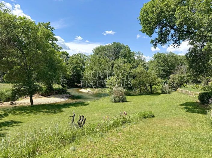Image No.5-Maison de 10 chambres à vendre à Châteauvert