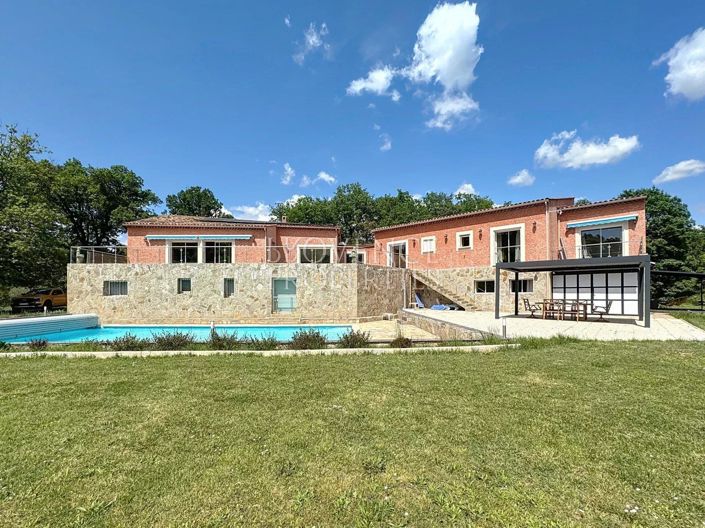 Image No.8-Maison de 10 chambres à vendre à Châteauvert