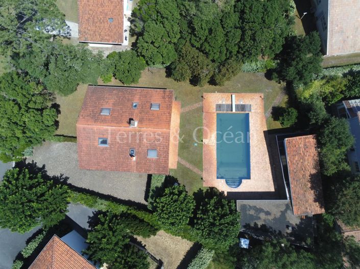 Image No.2-9 Bed House for sale