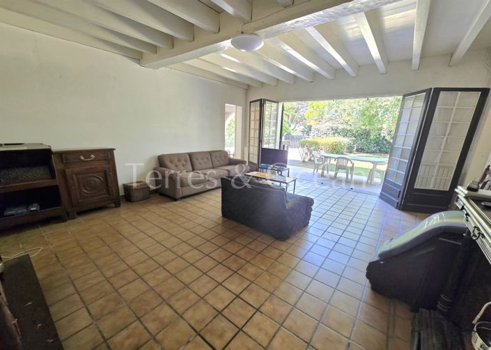 Image No.3-9 Bed House for sale