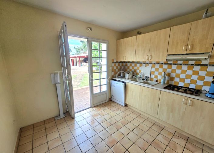 Image No.8-9 Bed House for sale